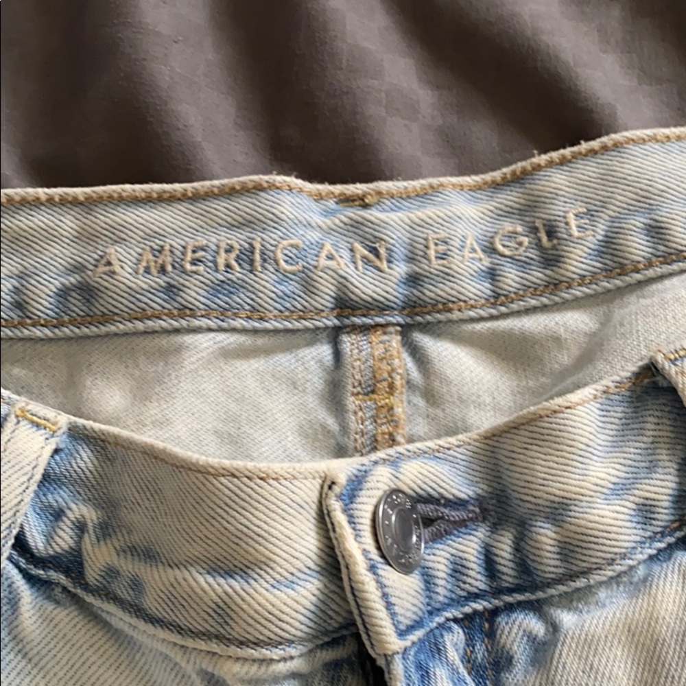 Shorts - Picture 2 of 4